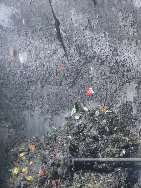 理县污水池清理